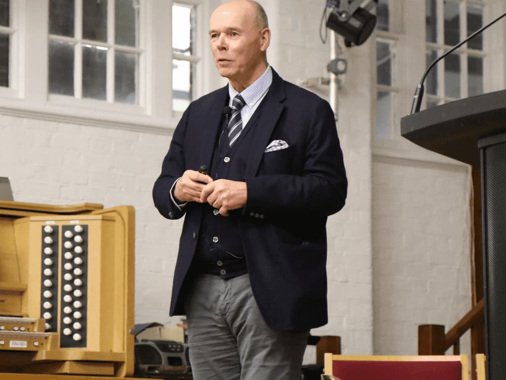 Sir Clive Woodward visits Queen Anne’s School